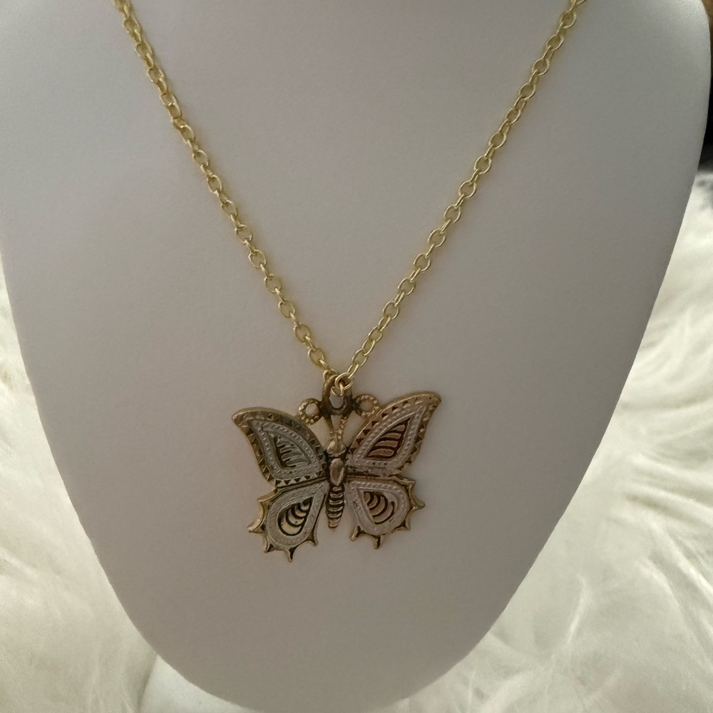 Gold Butterfly Pendant Necklace